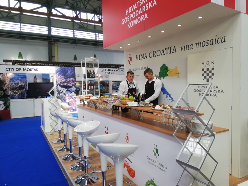 ugost osoblje IMG 20190409 WA0003